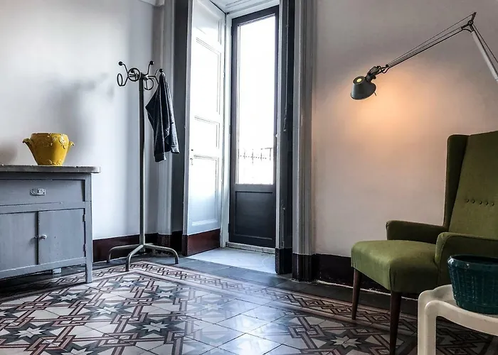 Otto Biscari 公寓 *