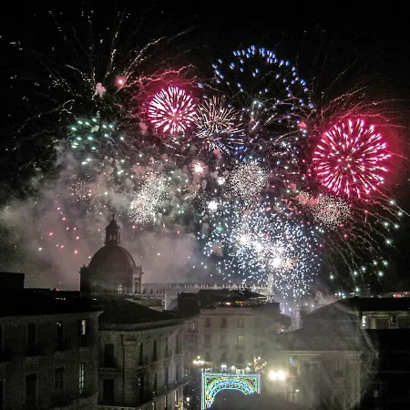 Otto Biscari Apartamento Catânia